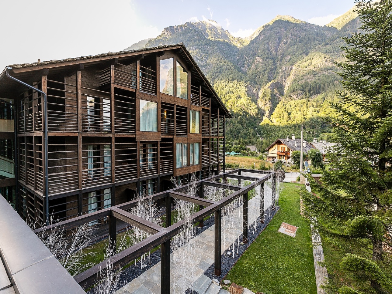 Apre a marzo 2025 NH Collection Alagna Mirtillo Rosso: debutto nelle Alpi per Minor Hotels